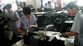石狮皮革鞋业工业产值38.7亿元 销售值比增30% - 经济新闻 - 东南网泉州频道